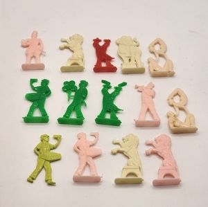 Lot Of 14 1950's Vintage Cracker Jack Circus Plastic Stand‎ Up Figurines